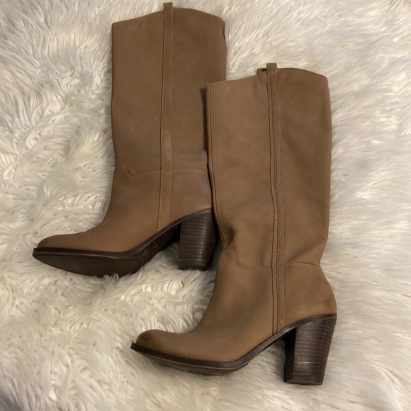 Lucky 🍀 Brand Knee Boots size 8M with heels 3” excellent condition BNWOT - Picture 3 of 16